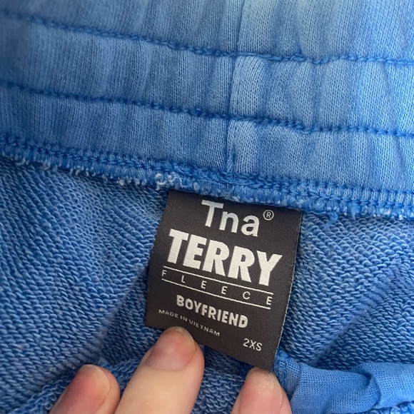 TNA terry fleece 5” shorts - Picture 2 of 4